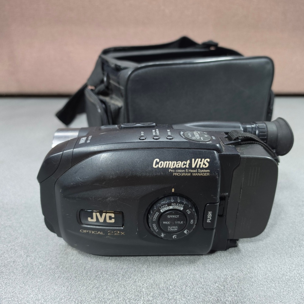 JVC Camcorder GR-AX230 Compact VHS 22x Optical Zoom Pro-cision 5 Head UNTESTED.